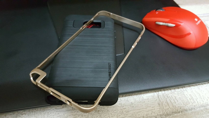 手機殼開箱-室友的防摔殼