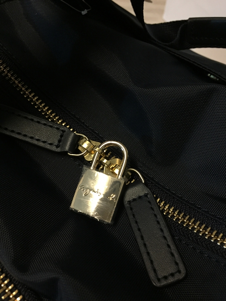 『開箱』agnes b Voyage 日本藍限定鎖頭包