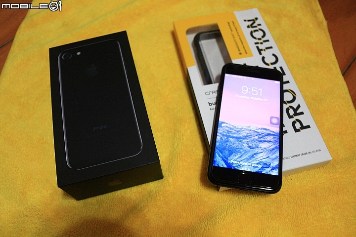 iPhone 7 Jet Black 曜石黑 使用24小時 開箱 加犀牛盾保護殼及保護貼