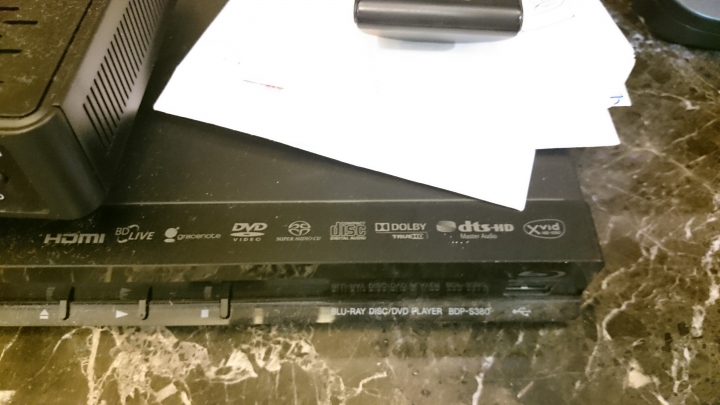 sonyBDP - S380 藍光播放機 突然沒畫面!