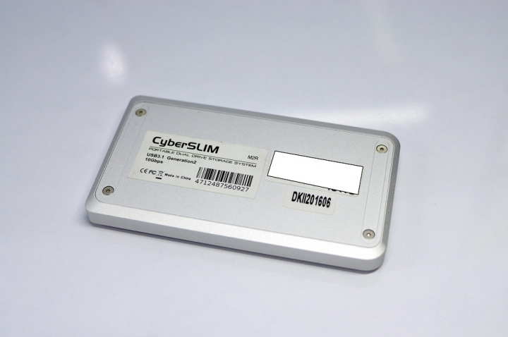CyperSlim M2 M2R高質感USB3.1外接盒開箱分享