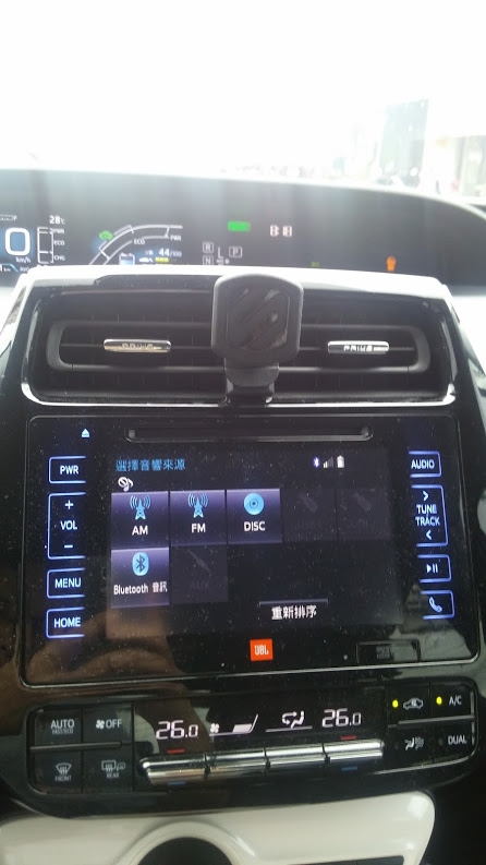 Prius 4 10000公里心得分享
