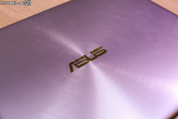 玫瑰金+七代Core I7的ZenBook3 (UX390UA)開箱