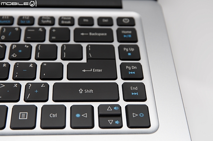Acer Swift 3 穩健紮實的輕薄筆電