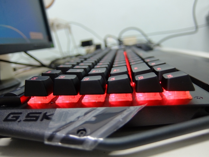 芝奇 G.Skill RIPJAWS KM780 RGB 微開箱及比較
