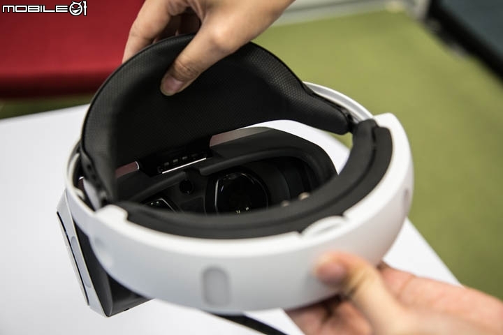 PlayStation VR「豪華全配包」內容開箱分享