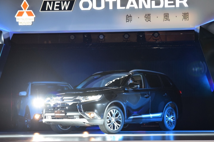 NEW OUTLANDER 超進化 帥領風潮 一日記者體驗分享