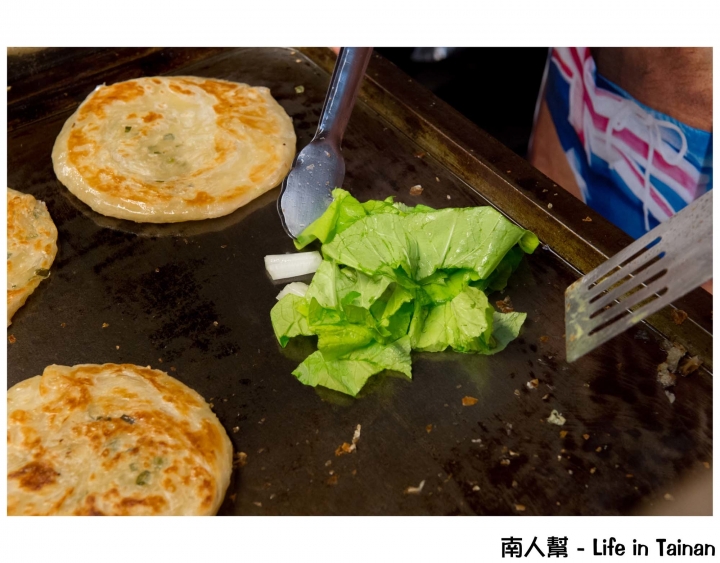 【台南市東區-夜市美食】20多種口味蔥抓餅│大東夜市限定~~好吃樂蔥抓餅