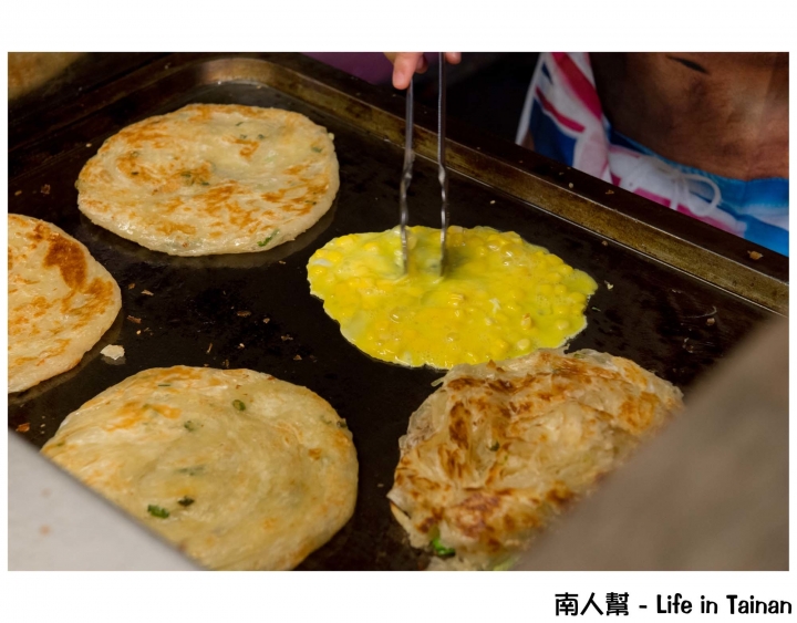 【台南市東區-夜市美食】20多種口味蔥抓餅│大東夜市限定~~好吃樂蔥抓餅