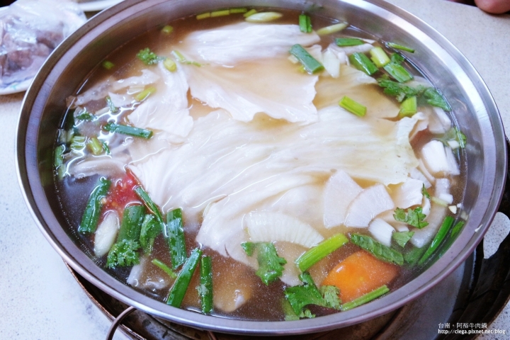 【台南仁德│火鍋】阿裕牛肉鍋│鮮嫩嚼勁多種口感新鮮牛肉,不同部位一次滿足│台南人氣老饕名店,在地人觀光客都愛