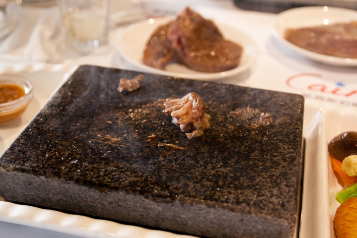 【美食。食記】台中 台中市 肉質中等 油煙稍重 牛排 豬排 雞排 凱恩斯岩燒餐廳