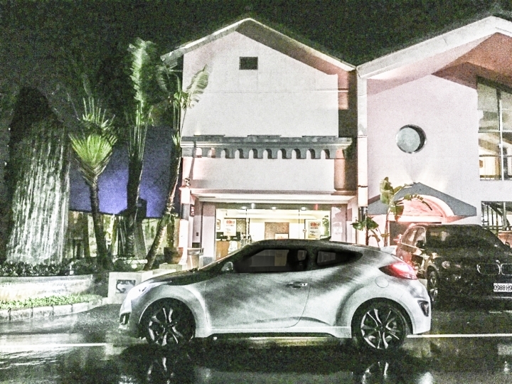 Veloster補發
