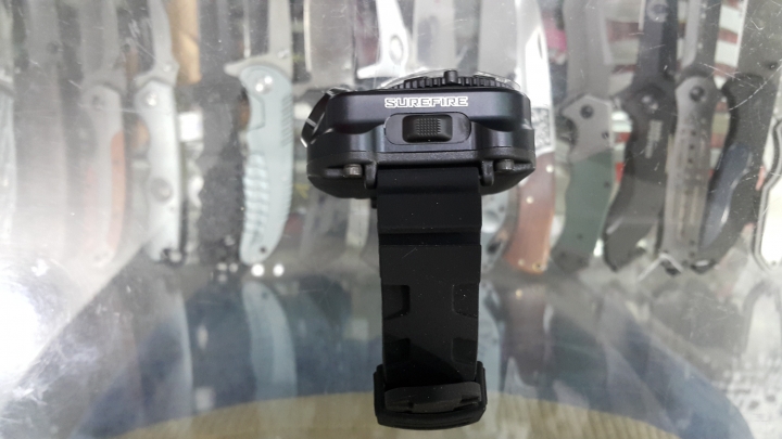SureFire 2211 Luminox WristLight 手錶燈開箱