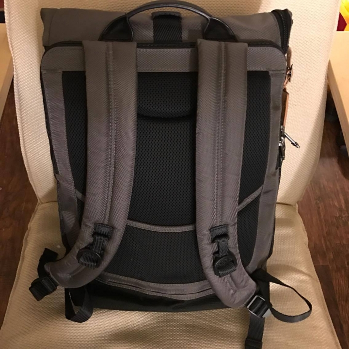 TUMI Luke Roll Top Backpack 開箱