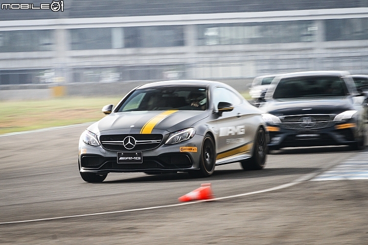 強悍新成員到來!Mercedes-AMG E43 4MATIC發表暨大鵬灣賽道AMG Performance Tour性能駕馭之旅體驗
