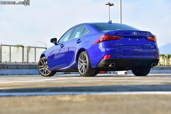細部有感進化 Lexus 2017年式小改款IS200t F Sport Navi試駕報導