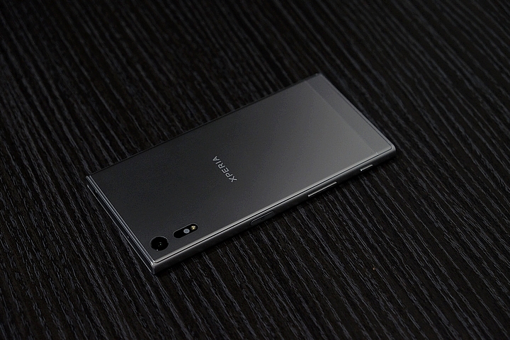 精煉鉑爵銀_SONY XZ