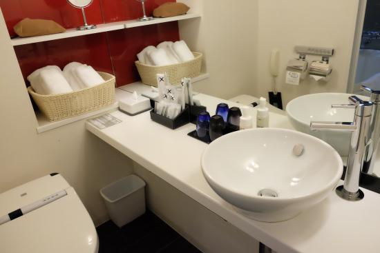 日本親子遊【一歲半小孩兒的京都大阪還願之旅】 PART 1 行前準備篇-行李準備、接機送機、飯店選擇、購票交通