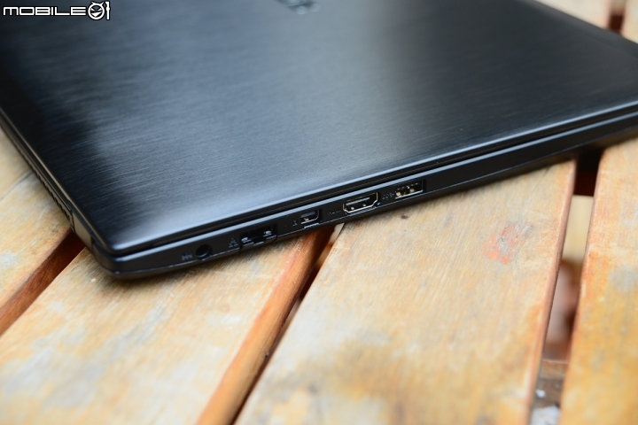 高CP的GTX1060筆電:ASUS FX502VM