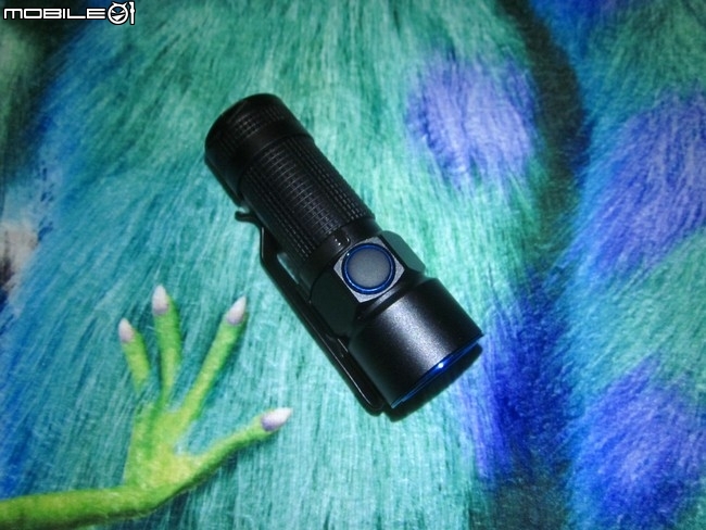 OLIGHT S10R III (16340) & S30R III (18650) 好用方便隨充EDC