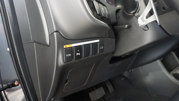賞車New Outlander