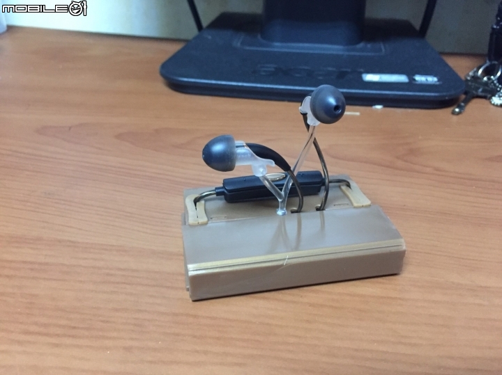 應該是01首開吧? Klipsch Reference X12i
