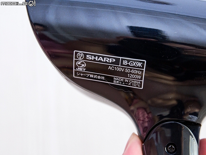 【獨家】吹髮同時在保養 SHARP 自動除菌離子吹風機(IB-GX9KT-B)開箱