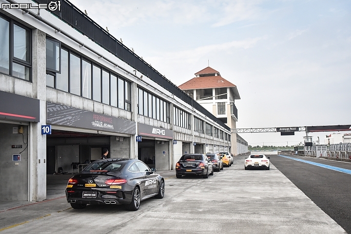強悍新成員到來!Mercedes-AMG E43 4MATIC發表暨大鵬灣賽道AMG Performance Tour性能駕馭之旅體驗