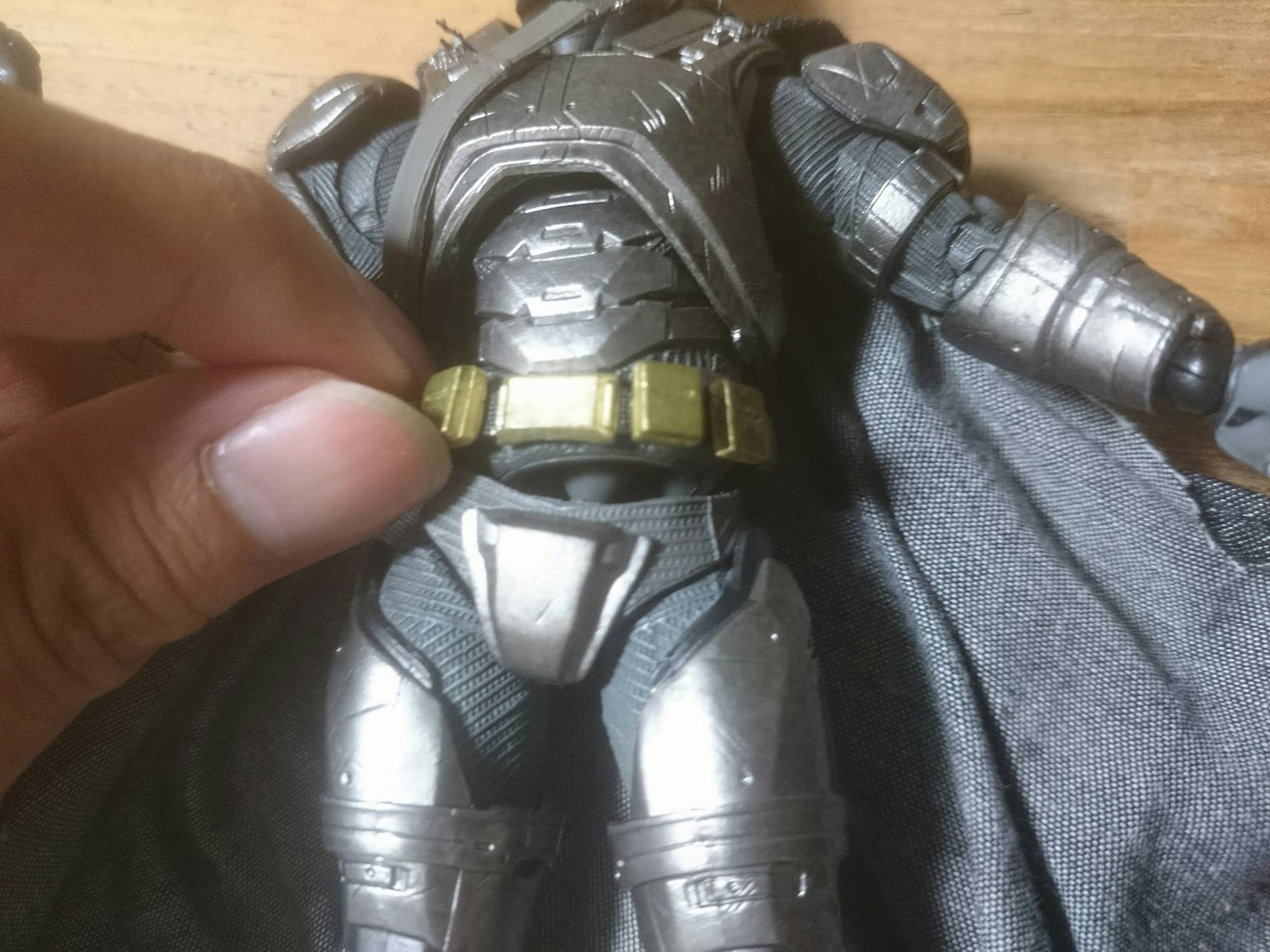 (簡單開箱) 日版 MAFEX 蝙蝠俠裝甲版 No.023 不專業分享