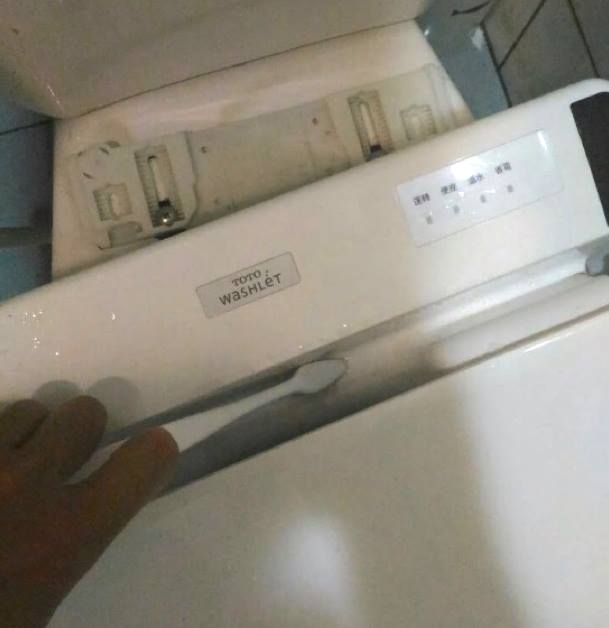 TOTO免治馬桶清潔自己來!