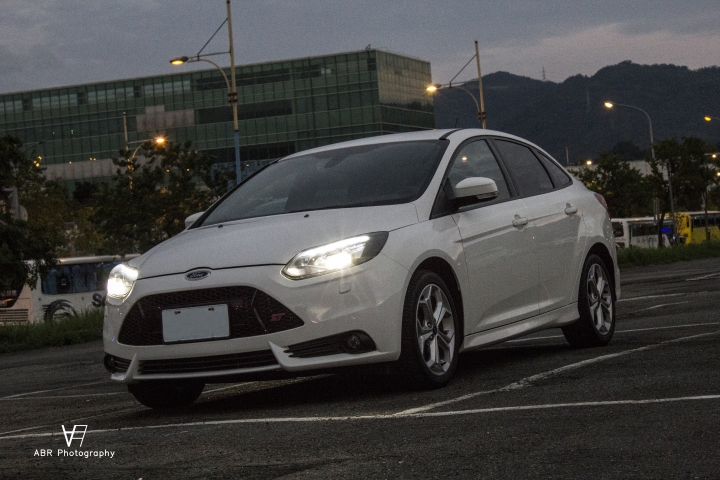 如果Focus ST有sedan車型 改裝分享