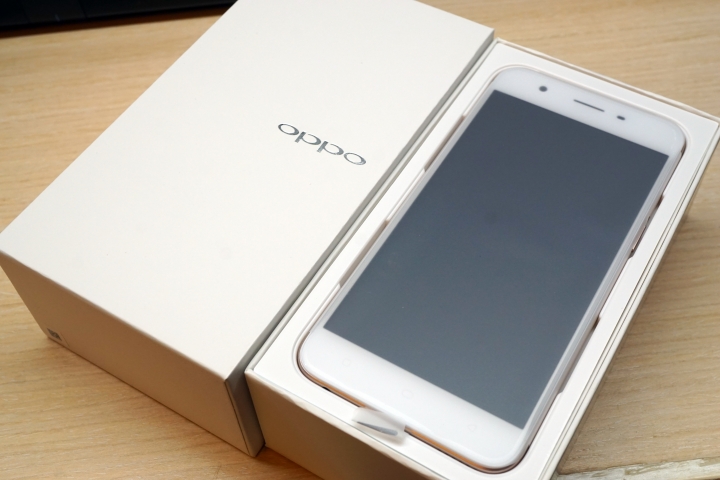 平價高水準 - OPPO A39 開箱&相機 & 美肌實測對決