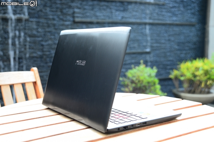 高CP的GTX1060筆電:ASUS FX502VM