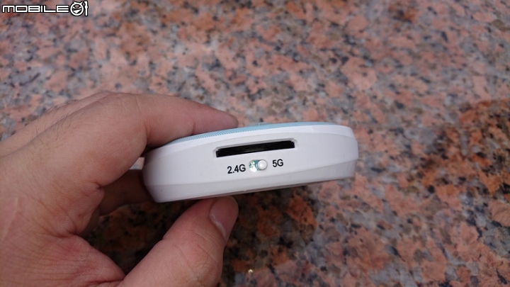 ASUS TravelAir AC無線隨身碟開箱分享(和sandisk connect簡單比較)