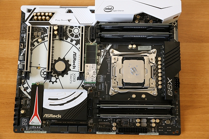 換換病發作,ASRock X99 Taichi + Intel Core i7-5930K
