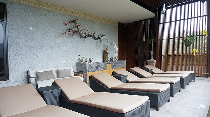 秋高氣爽,浸浴暖湯,人生第一個百岳。