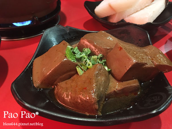 【台中】老先覺麻辣窯燒鍋(烏日店)~平價小火鍋~厚實龍骨湯底好順口