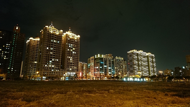精煉鉑爵銀_SONY XZ