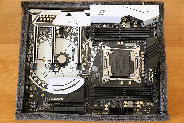 換換病發作,ASRock X99 Taichi + Intel Core i7-5930K