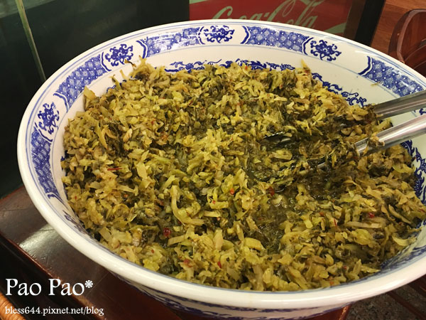 【逢甲】尊品原汁牛肉麵~湯頭好清爽~酸菜無限加