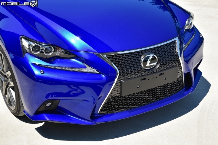 細部有感進化 Lexus 2017年式小改款IS200t F Sport Navi試駕報導