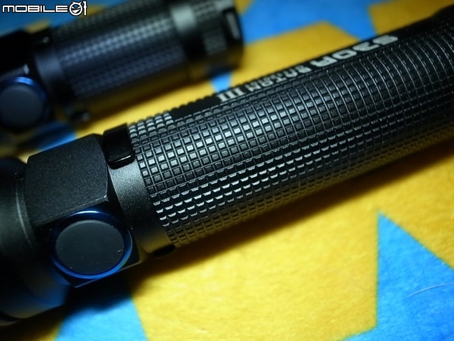 OLIGHT S10R III (16340) & S30R III (18650) 好用方便隨充EDC