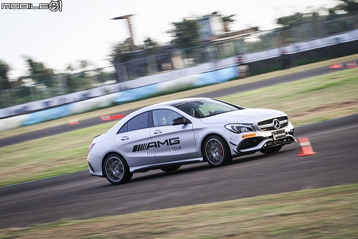 強悍新成員到來!Mercedes-AMG E43 4MATIC發表暨大鵬灣賽道AMG Performance Tour性能駕馭之旅體驗