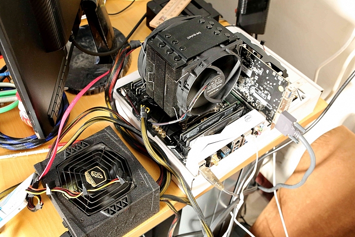 換換病發作,ASRock X99 Taichi + Intel Core i7-5930K