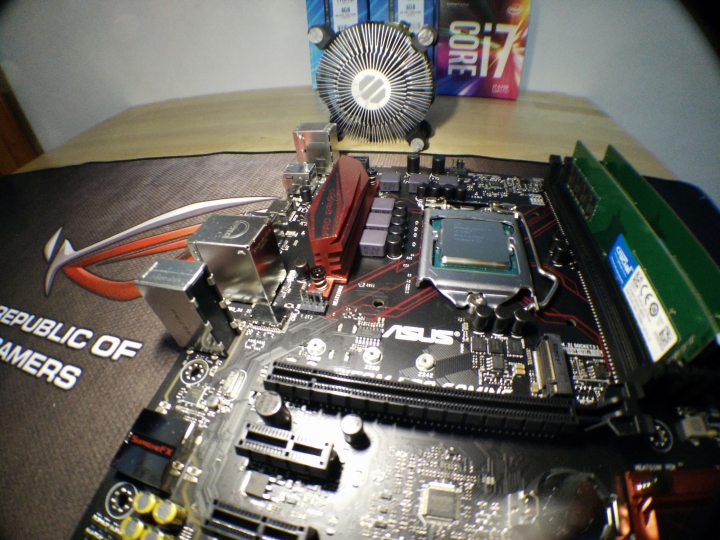 【自組】I7-6700+RX 480 8G+INWIN 805+BF1遊玩測試