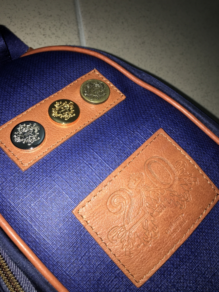 開箱:Orobianco單肩包 (圖多)(男)耐用又不撞包很推薦