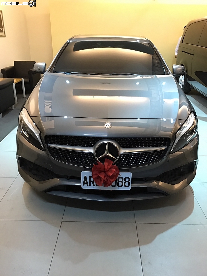 人生第一台車 Benz A180 AMG LINE 17年式開箱與人生第一次看賓士被羞辱心酸文。