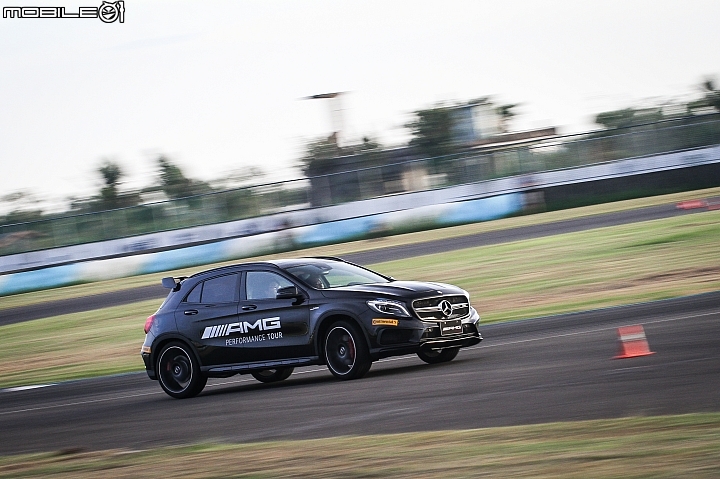 強悍新成員到來!Mercedes-AMG E43 4MATIC發表暨大鵬灣賽道AMG Performance Tour性能駕馭之旅體驗