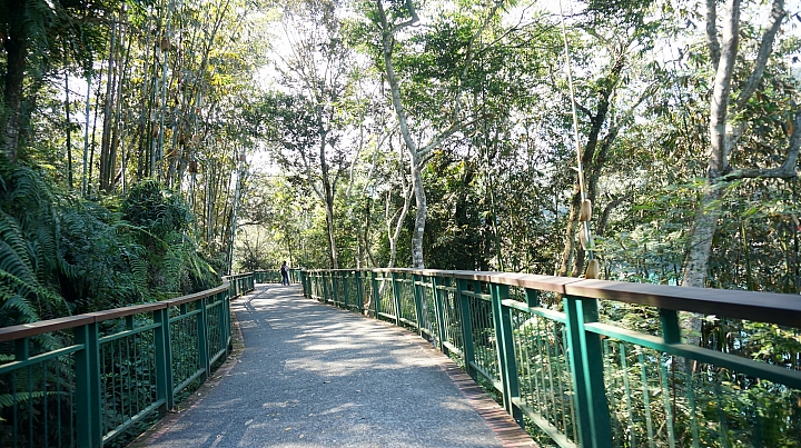秋高氣爽,浸浴暖湯,人生第一個百岳。