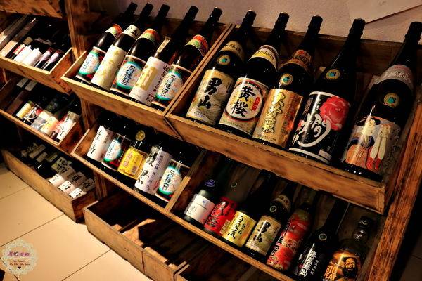 (合作)【高雄 旗津】風車驛站海物料理專門店風車公園前,有著精緻新鮮的高級海產料理與大庭園用餐空間,可愛店貓陪吃陪喝,不同於一般熱炒店的高檔饗宴!